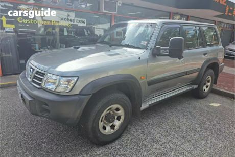 2002 Nissan Patrol Wagon St (4X4)
