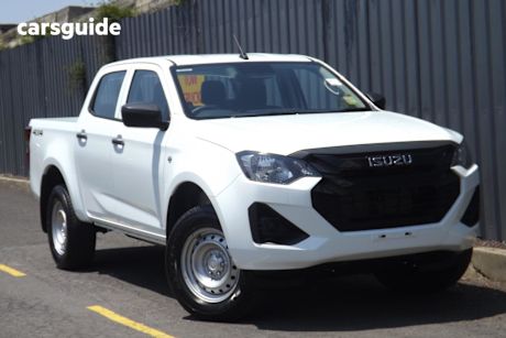 White 2025 Isuzu D-MAX Crew Cab Utility Sx (4X4)