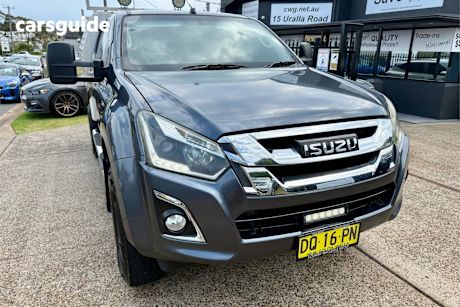 Grey 2017 Isuzu D-MAX Crew Cab Utility Ls-M Hi-Ride (4X4)