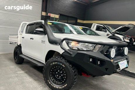 White 2021 Toyota Hilux Double Cab Pick Up Sr (4X4)