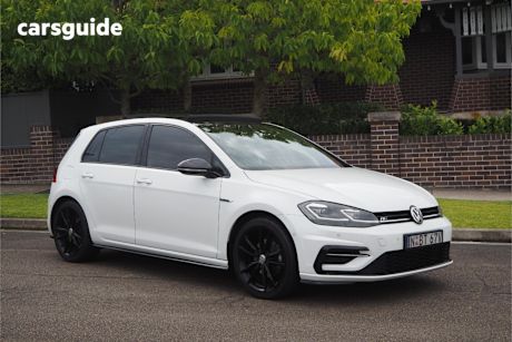 White 2018 Volkswagen Golf Hatchback 110 Tsi Highline