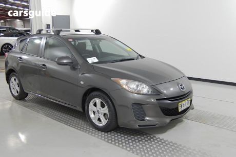 2013 Mazda 3 Hatchback Neo