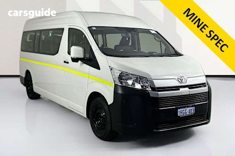 White 2020 Toyota HiAce Bus Commuter (12 Seats)