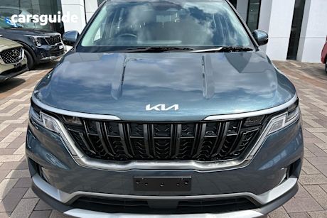 Blue 2024 Kia Carnival Wagon S