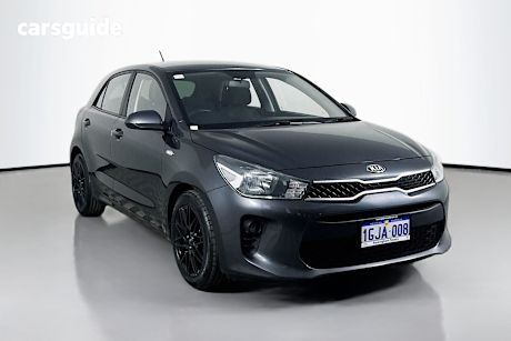 Grey 2017 Kia RIO Hatchback S