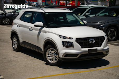 White 2025 Hyundai Venue Wagon