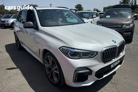 White 2019 BMW X5 Wagon M50D