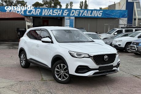 White 2022 MG HS Wagon Core