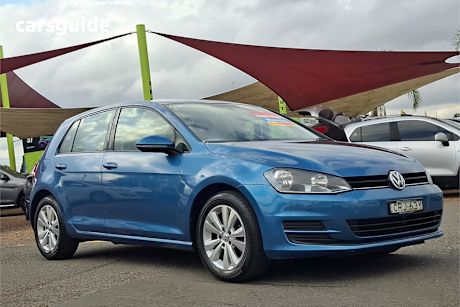 Blue 2013 Volkswagen Golf Hatchback 90 Tsi Comfortline