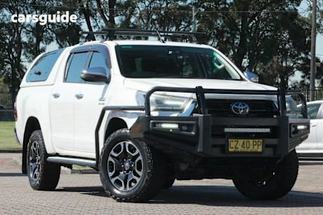 White 2021 Toyota Hilux Double Cab Pick Up Sr5 (4X4)