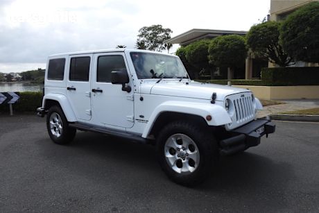White 2015 Jeep Wrangler Unlimited Hardtop Overland