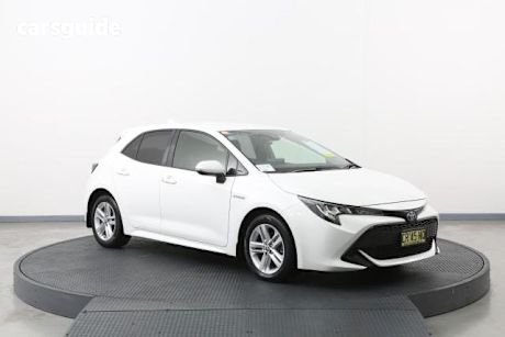 White 2019 Toyota Corolla Hatchback Ascent Sport (Hybrid)
