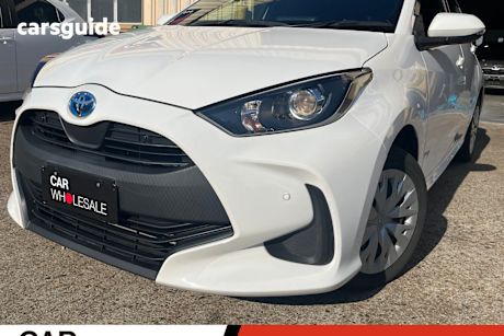 White 2020 Toyota Yaris Hatch ZR HYBRID