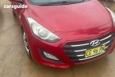 Red 2015 Hyundai I30 Hatchback Active