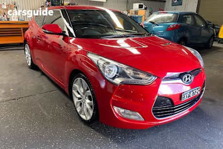 Red 2011 Hyundai Veloster Hatch FS F