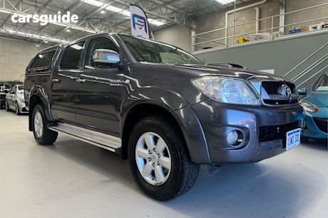 Grey 2011 Toyota Hilux Dual Cab Pick-up Sr5 (4X4)