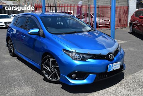 Blue 2017 Toyota Corolla Hatchback Ascent Sport