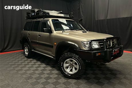 Gold 2002 Nissan Patrol Wagon St (4X4)
