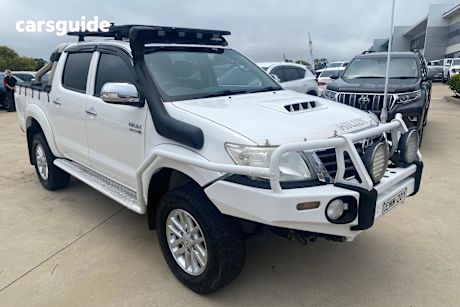 White 2014 Toyota Hilux Dual Cab Pick-up Sr5 Black (4X4)