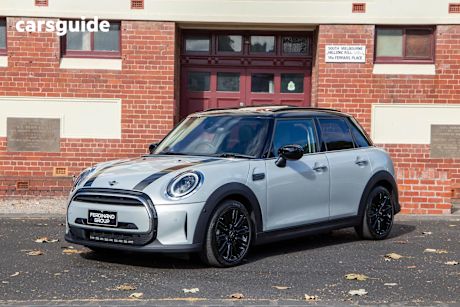 Silver 2021 Mini Cooper Hatchback Classic Plus 5D Hatch