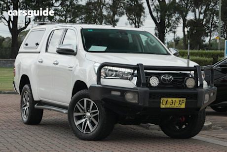 White 2020 Toyota Hilux X Cab Pickup Sr5 (4X4)