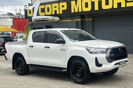 White 2021 Toyota Hilux Double Cab Pick Up Sr Hi-Rider