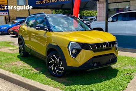 Yellow 2025 Mahindra Xuv 3Xo Wagon Ax7L
