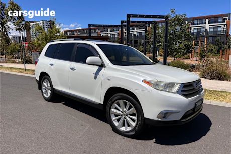 White 2012 Toyota Kluger Wagon Grande (Fwd)