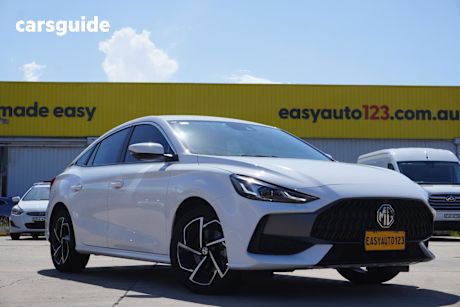 White 2023 MG MG5 Sedan Essence