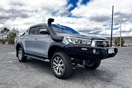 Silver 2018 Toyota Hilux Double Cab Pick Up Sr5 (4X4)