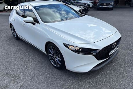 White 2020 Mazda 3 Hatchback G20 Touring