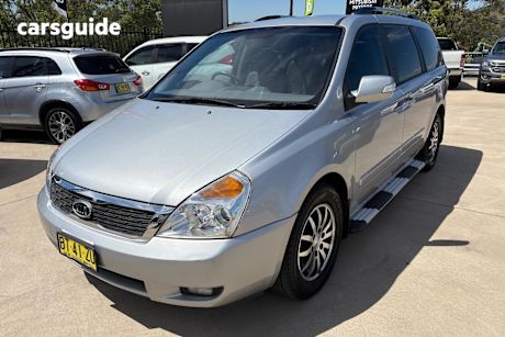 Silver 2011 Kia Grand Carnival Wagon Platinum