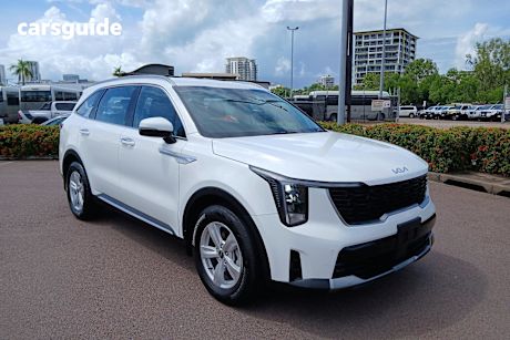 White 2023 Kia Sorento Wagon S 7 Seat