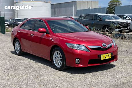 Red 2011 Toyota Camry Sedan Luxury Hybrid
