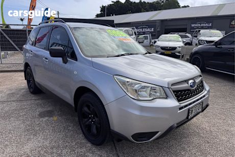 Silver 2013 Subaru Forester Wagon 2.5I