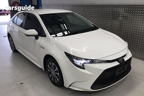 White 2021 Toyota Corolla Sedan Sx (Hybrid)