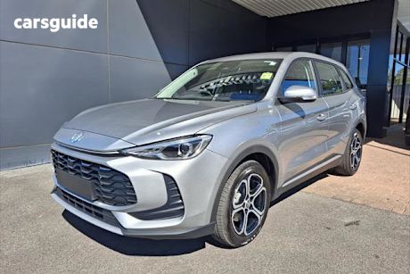 Silver 2025 MG ZS Wagon Vibe Turbo