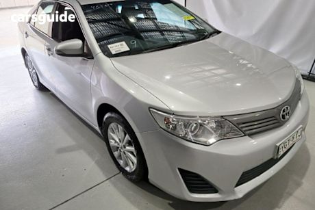 Silver 2015 Toyota Camry Sedan Altise