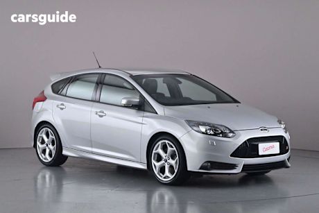 Silver 2013 Ford Focus Hatchback St