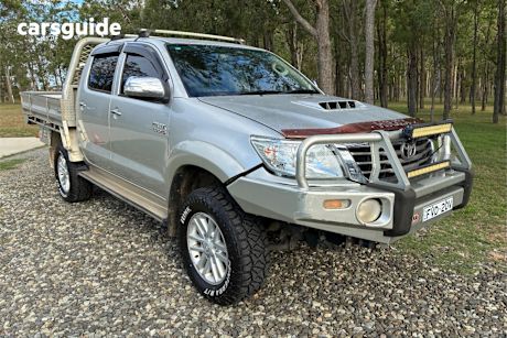 Silver 2012 Toyota Hilux Dual Cab Pick-up Sr5 (4X4)