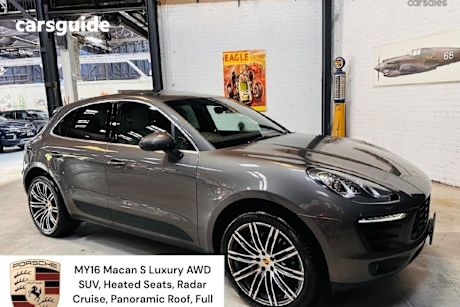 Grey 2015 Porsche Macan Wagon S Diesel