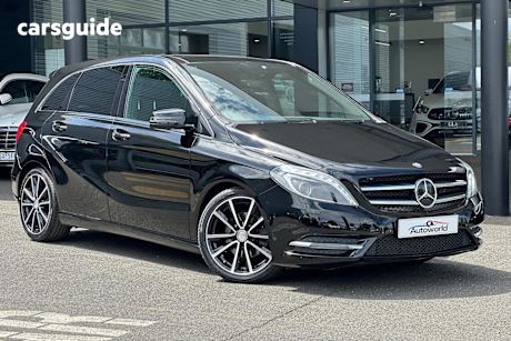 Black 2013 Mercedes-Benz B200 Hatchback Cdi Be