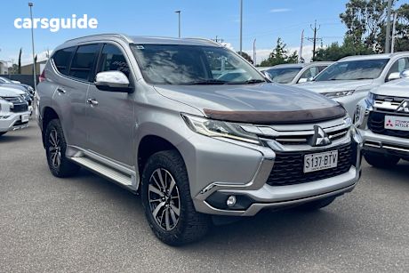 Silver 2017 Mitsubishi Pajero Sport Wagon Gls (4X4) 7 Seat
