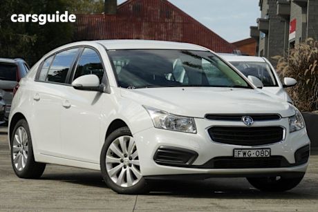 White 2016 Holden Cruze Hatchback Equipe