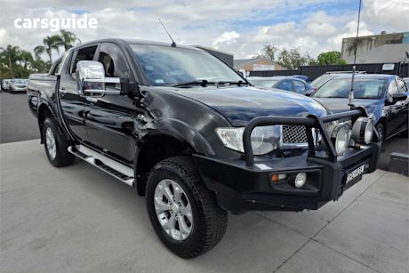 Black 2013 Mitsubishi Triton Double Cab Utility Glx-R (4X4)