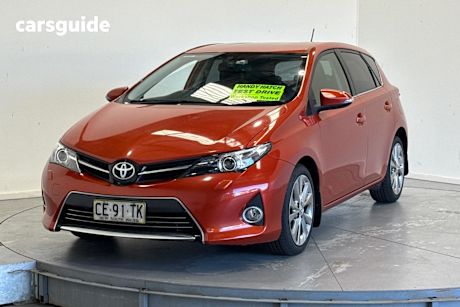 Red 2014 Toyota Corolla Hatchback Levin Zr
