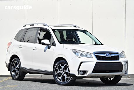 White 2013 Subaru Forester Wagon 2.0Xt