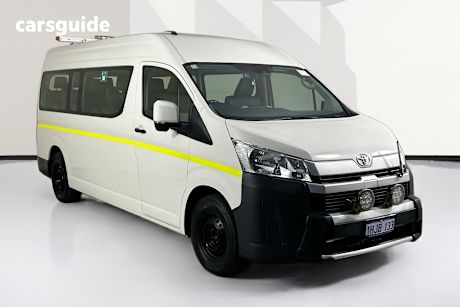 White 2020 Toyota HiAce Bus Commuter (12 Seats)