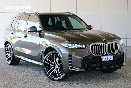 Green 2023 BMW X5 Wagon Xdrive30D M Sport