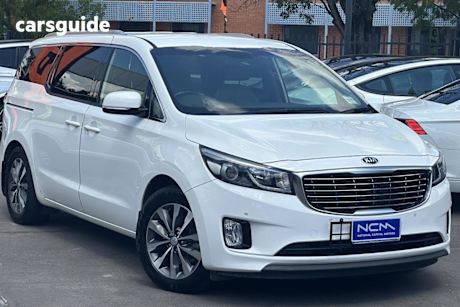 White 2017 Kia Carnival Wagon Sli